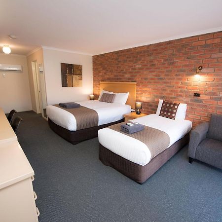 Australian Settlers Motor Inn Swan Hill Exterior photo